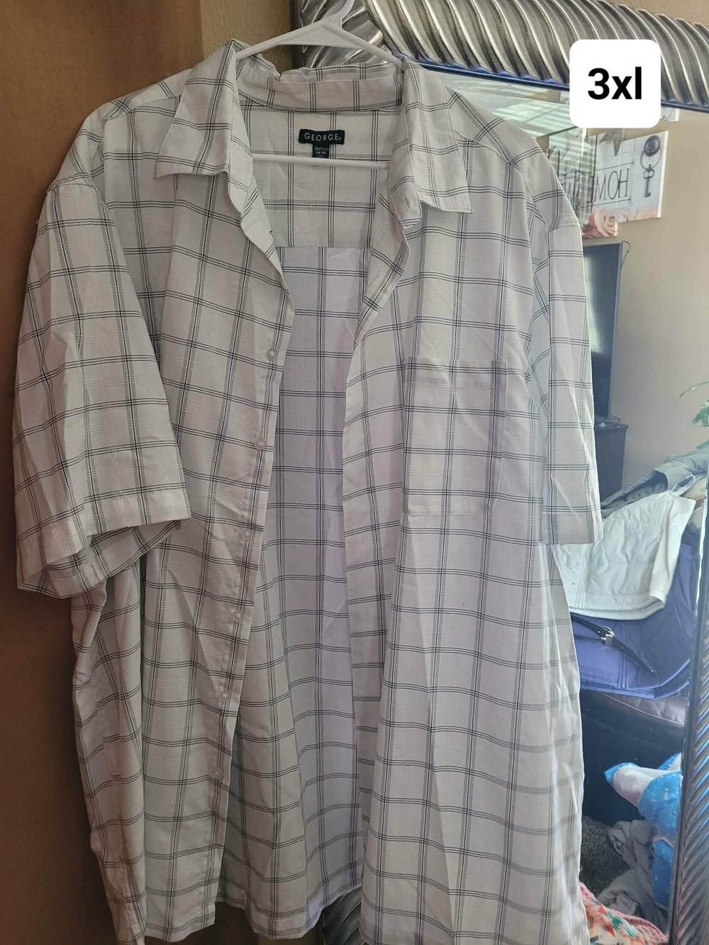 George White Plaid Short-Sleeve Button-Down Shirt